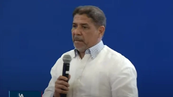 Ministro de Agricultura admite 