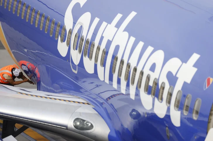 Southwest Airlines exigirá a pasajeros con tallas grandes que compren un asiento adicional