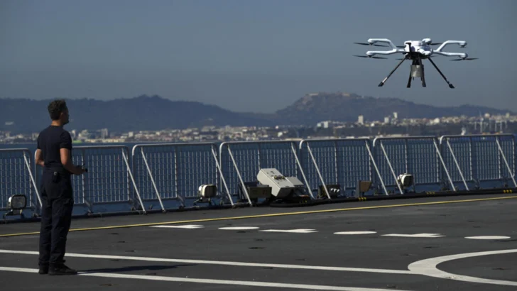 La OTAN apuesta a la innovación de bajo coste contra drones e interferencias rusas