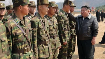 Corea del Norte: el régimen celebra a sus “kamikazes” caídos en Ucrania Corea del Norte: el régimen celebra a sus “kamikazes” caídos en Ucrania