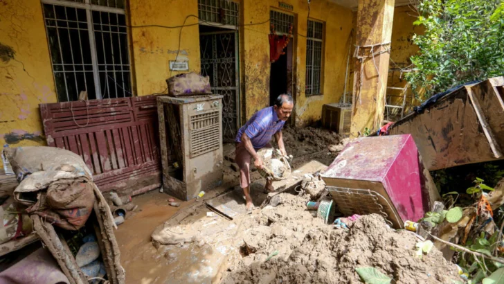 Las lluvias torrenciales del monzón causan estragos en el norte de India