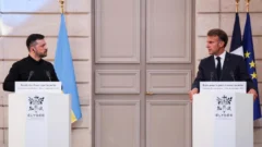 Macron asegura que 26 países participarán en la seguridad de Ucrania si cesa el conflicto