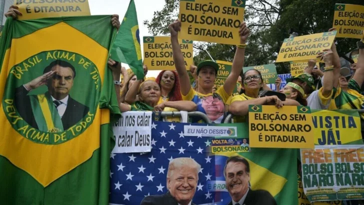 Seguidores de Jair Bolsonaro vuelven a manifestarse por su amnistía en Río de Janeiro
