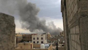 Ataques aéreos israelíes en Yemen matan al menos a 35 personas, según funcionarios hutíes