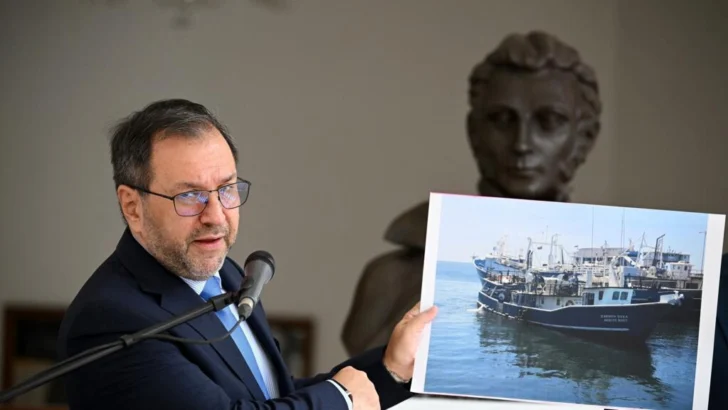 “Provocación directa”: Venezuela denuncia que EEUU retuvo un barco pesquero en aguas venezolanas