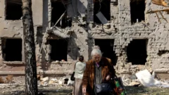 Ucrania: mientras los rusos avanzan hacia Kramatorsk, los habitantes dudan en marcharse
