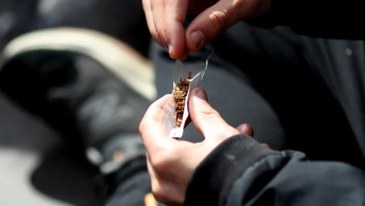Baja el consumo de tabaco, alcohol y cannabis entre los adolescentes franceses