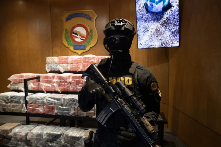 Embarcación bombardeada por ejército de EE.UU. transportaba mil kilos de presunta cocaína