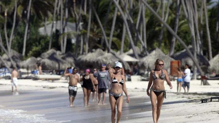 Factores económicos y geopolíticos plantean retos al turismo procedente de Estados Unidos