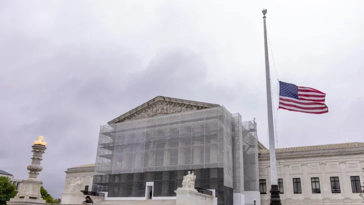 Supremo avala redadas de ICE en California y desata alerta por “perfilamiento racial”