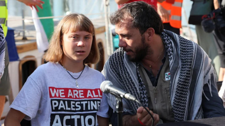 La flotilla con activistas propalestinos qui iba rumbo a Gaza vuelve a Barcelona por el mal tiempo