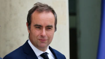 Macron nombra al ministro de Defensa Sébastien Lecornu como el nuevo premier del país