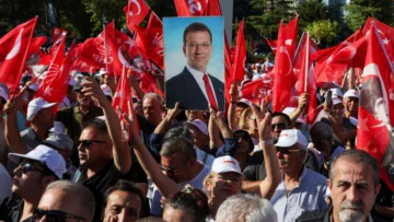 Al menos 50.000 personas marchan en Ankara en apoyo a la oposición turca