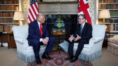 La visita de Trump a Reino Unido entrelaza política y negocios en su encuentro con Starmer