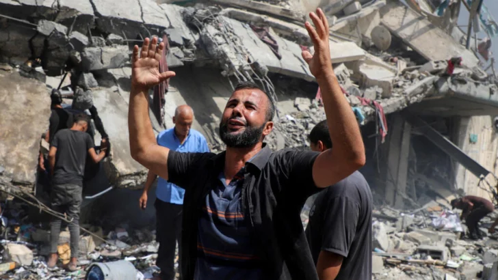 Al menos 29 muertos en Gaza por ataques israelíes, mientras los hospitales dan sus últimos suspiros