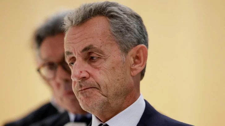 ¿En qué se basa y qué implica la condena de prisión dictada contra Nicolas Sarkozy?