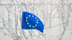 Inmigración: cómo en 10 años en Europa se pasó de la política de acogida de Merkel a hablarse de una 