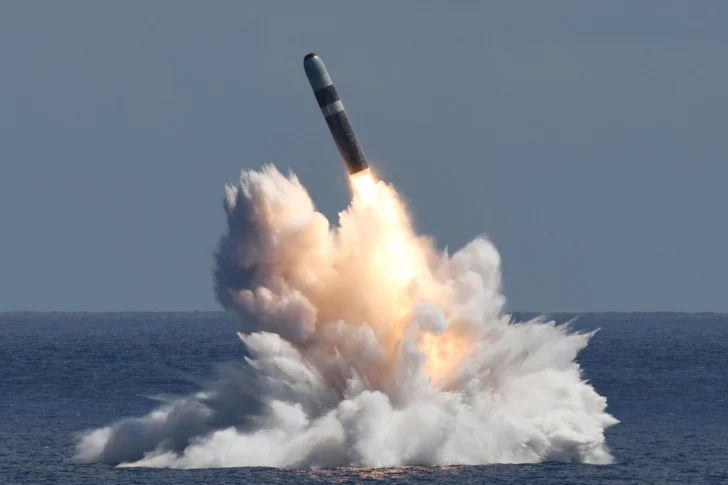 EEUU prueba misiles de largo alcance desde Florida en plena tensión con Venezuela