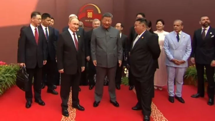 'China es imparable': Xi Jinping exhibe el poder de su país en un gran desfile militar junto a Putin y Kim Jong-un en Pekín