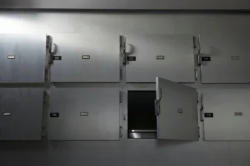 Los 'mercaderes de cuerpos' que hacen negocio en EE.UU. con la venta de cadáveres
