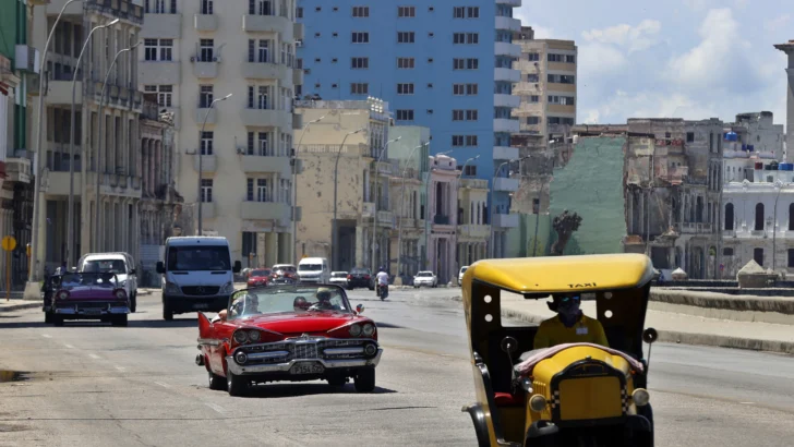 Vuelos, remesas, comercio y finanzas: siete décadas de sanciones de EE.UU. contra Cuba
