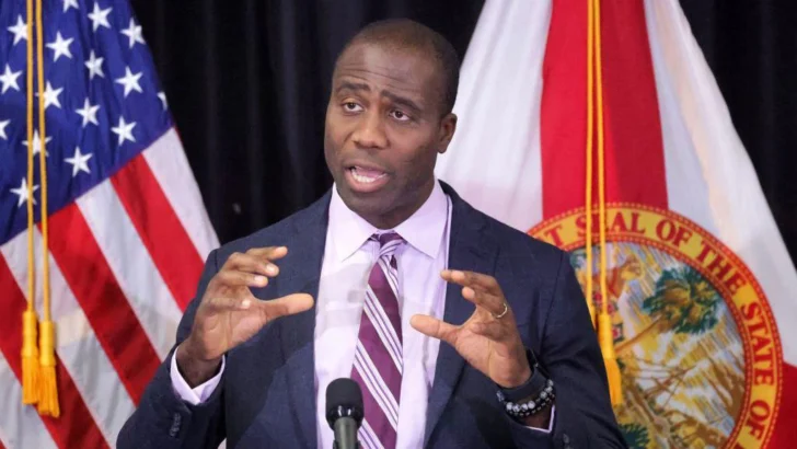 Joseph Ladapo, el responsable de salud de Florida que quiere que su estado sea el primero de EE.UU. en acabar con las vacunas obligatorias