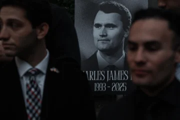 Agente del Servicio Secreto entre despedidos por aludir al racismo del asesinado Charlie Kirk
