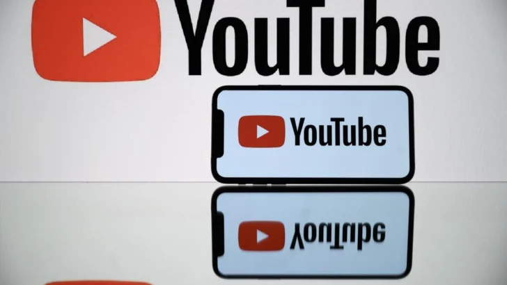 YouTube se suma a Meta y X y pacta millonario acuerdo judicial con Trump en EE. UU.