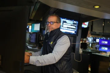 Wall Street cierra a la baja y se toma un respiro tras jornadas récord Wall Street cierra a la baja y se toma un respiro tras jornadas récord