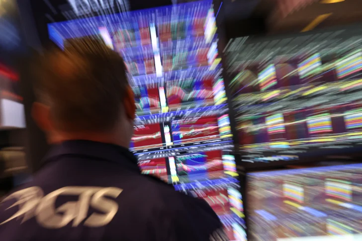 Wall Street termina la semana al alza