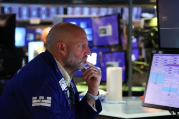 Wall Street cierra a la baja antes de la decisión de la Fed