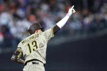 Cachorros clasifican a los playoffs y Manny Machado conecta Grand Slam