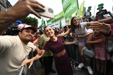Sheinbaum cumple un año en el poder en México con alta popularidad Sheinbaum cumple un año en el poder en México con alta popularidad