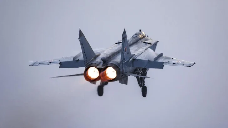 Estonia denuncia una violación 'sin precedentes' de su espacio aéreo por tres cazas rusos