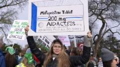 Cómo la telemedicina ha revolucionado el acceso al aborto en Estados Unidos