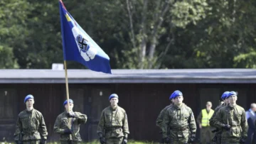 Finlandia abandona la esvástica como símbolo de su Fuerza Aérea