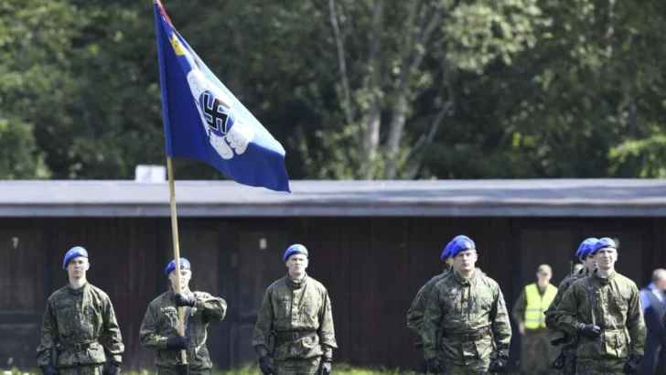 Finlandia abandona la esvástica como símbolo de su Fuerza Aérea