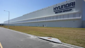 Seúl reacciona a masiva detención de surcoreanos en planta conjunta de Hyundai y LG en EE. UU.