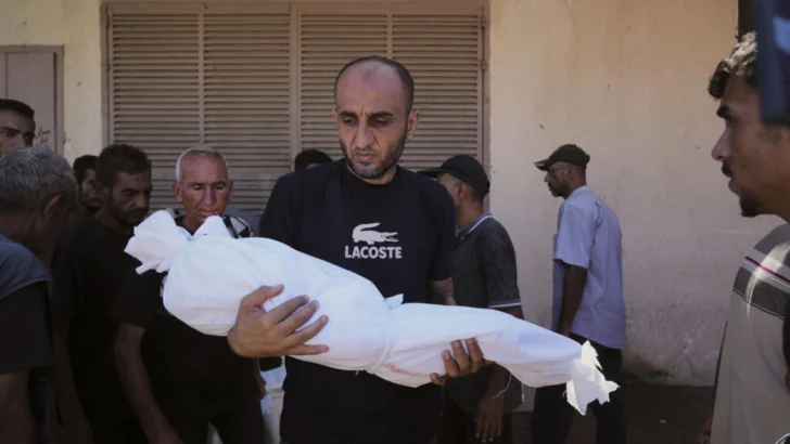 Hospitales desbordados en Gaza tras ofensiva israelí que dejó 45 muertos el domingo