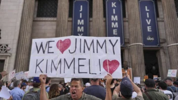 Suspensión de Jimmy Kimmel: estudiantes deploran la decisión del canal ABC