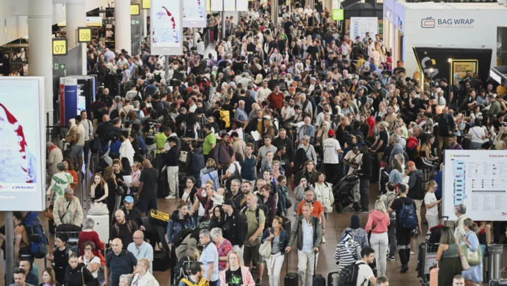 Ciberataque interrumpe el funcionamiento de grandes aeropuertos europeos