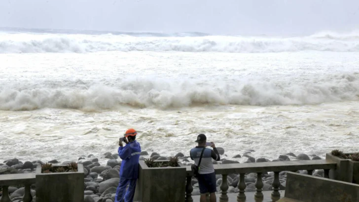 El supertifón Ragasa golpea Filipinas y enciende la alarma regional