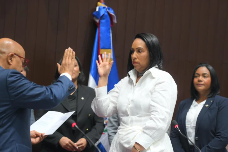 Vilma Morillo Vásquez sustituirá a Agustín Burgos en la Cámara de Diputados