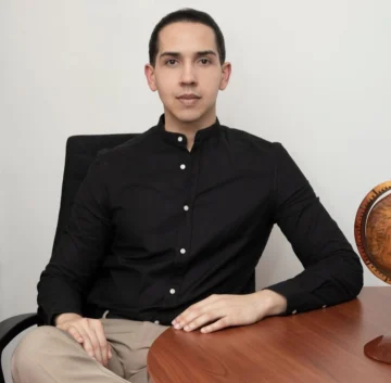  Psicólogo Carlos Cano