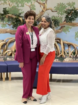  Marilyn del Orbe y Rose Mary Santana.