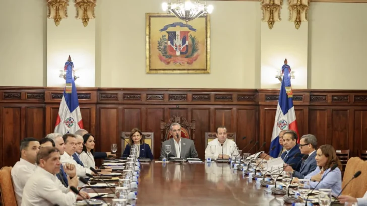 Conocen sanciones y tipos penales en la administración pública del nuevo Código Penal Dominicano y en Ley de Contrataciones Públicas