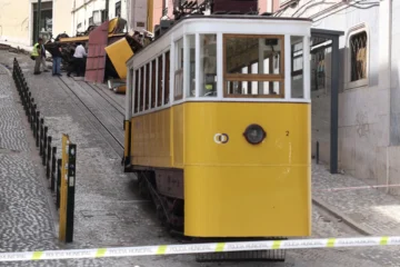 Alcalde de Lisboa pide investigación externa a empresa gestora del funicular accidentado