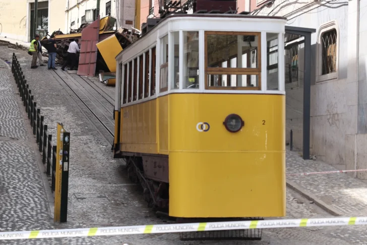 Alcalde de Lisboa pide investigación externa a empresa gestora del funicular accidentado