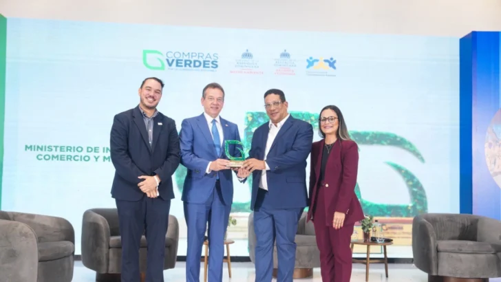 MICM recibe reconocimiento por su liderazgo en Política de Compras Verdes MICM recibe reconocimiento por su liderazgo en Política de Compras Verdes