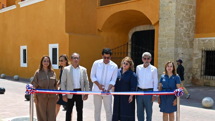 Turismo inaugura restauración de 15 fachadas patrimoniales en la Ciudad Colonial